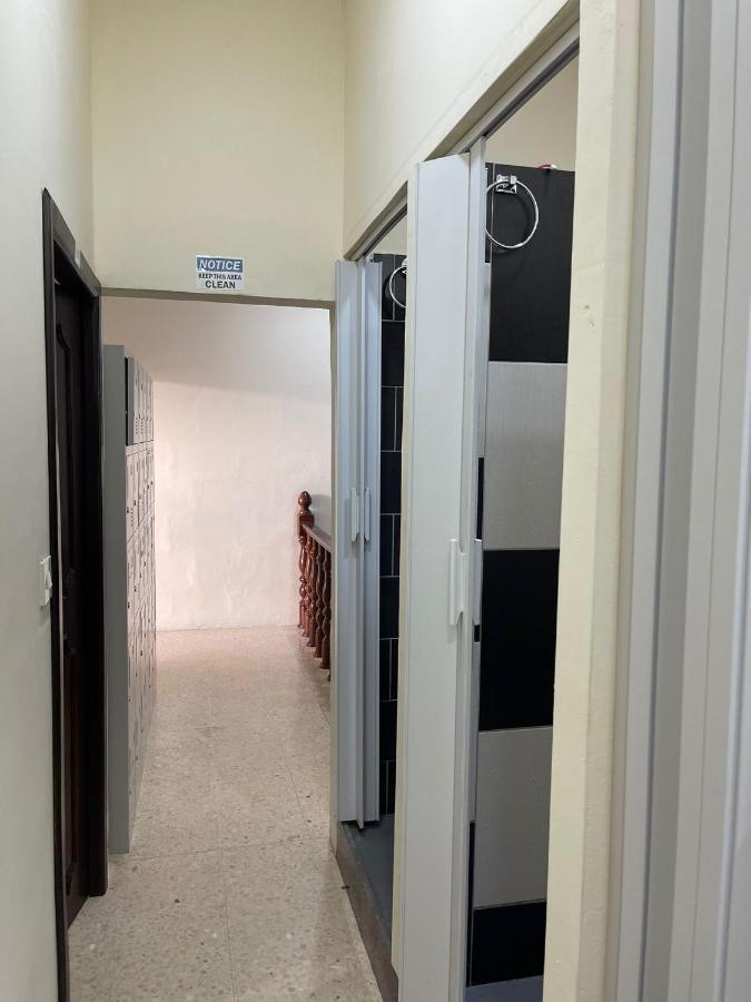 Ommi Hostel Saint Julian's エクステリア 写真